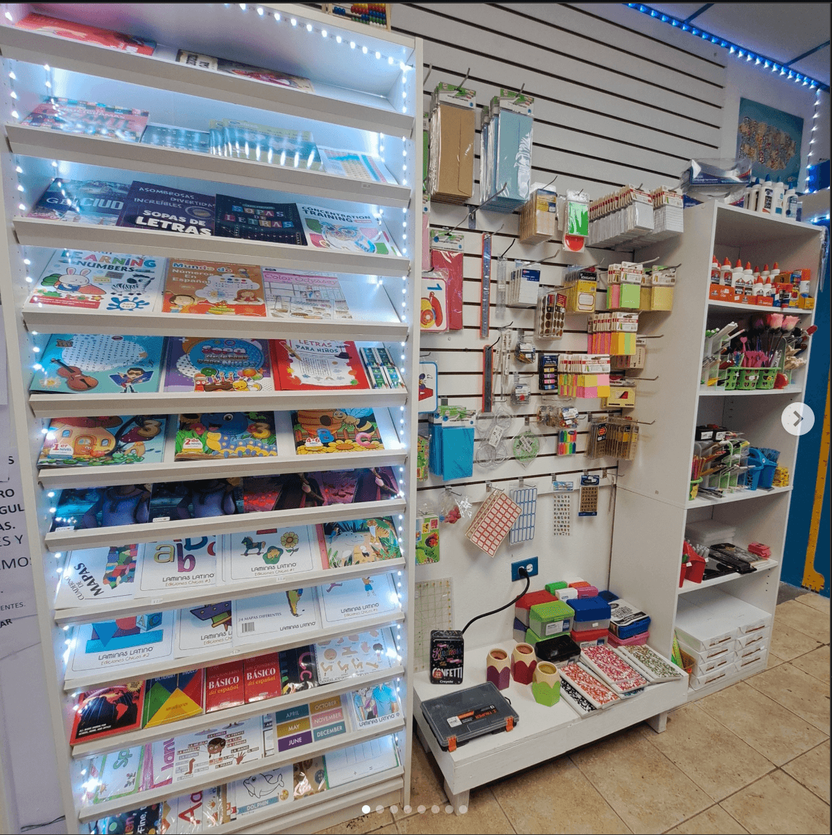 Tienda – libros y materiales