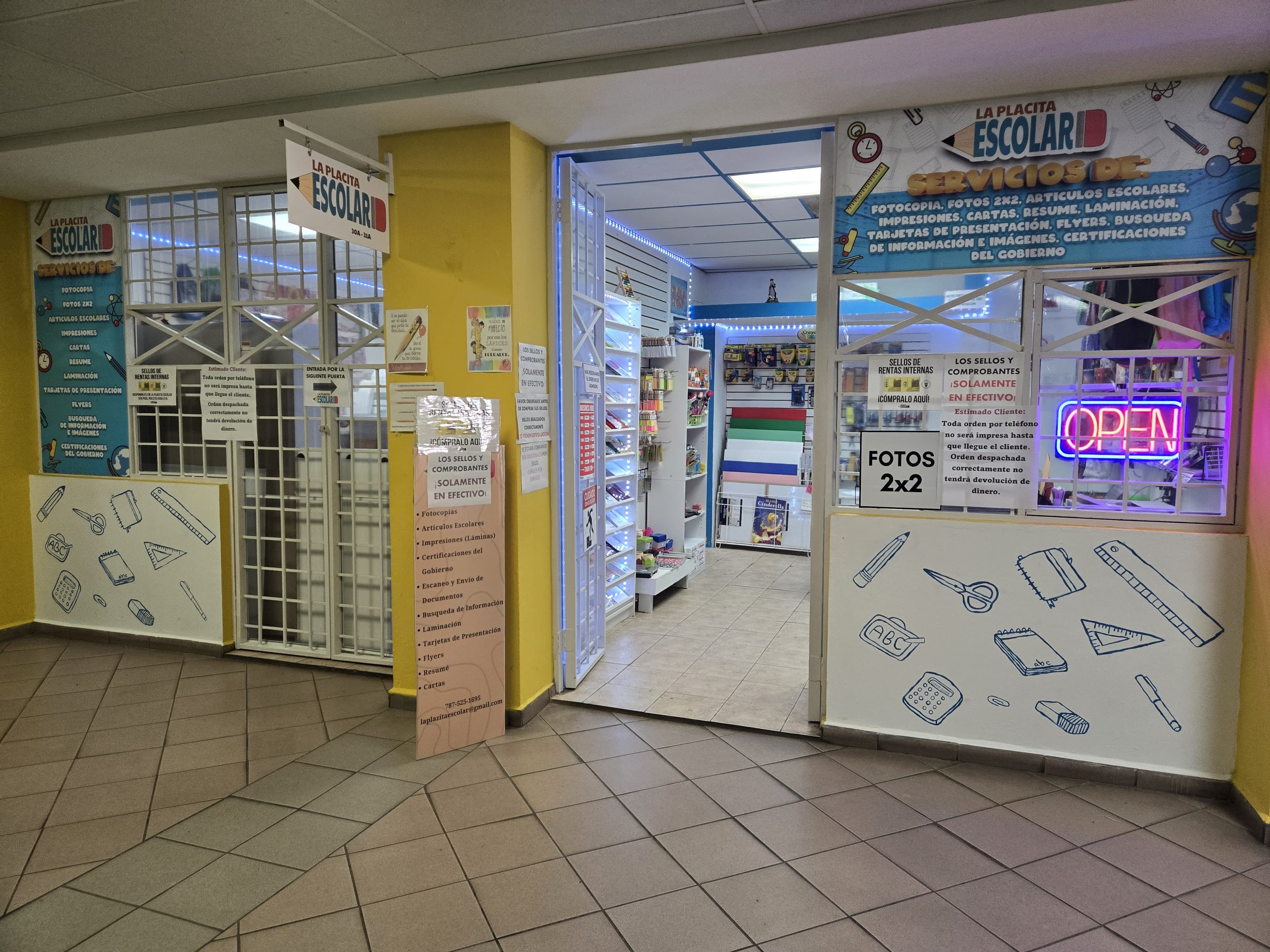 La Placita Escolar – tienda en el mercado